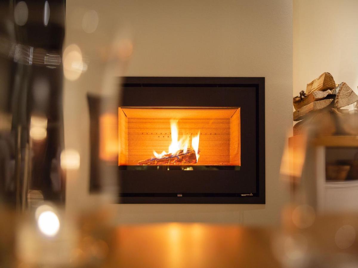 Reetland Am Meer - Premium Reetdachvilla Mit 2 Schlafzimmern, Sauna Und Kamin E04 Dranske Esterno foto